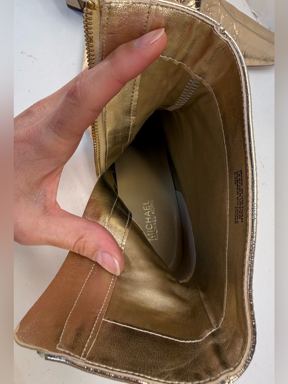 Michael Kors Crinkled Metallic Gold pointed toe Ankle Booties women’s size 6.5 - Picture 11 of 16